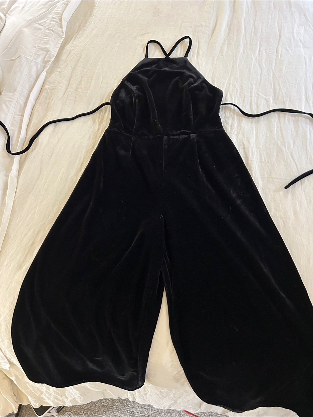 Forever 21 Black Velvet Halter cropped Wide-Leg Jumpsuit